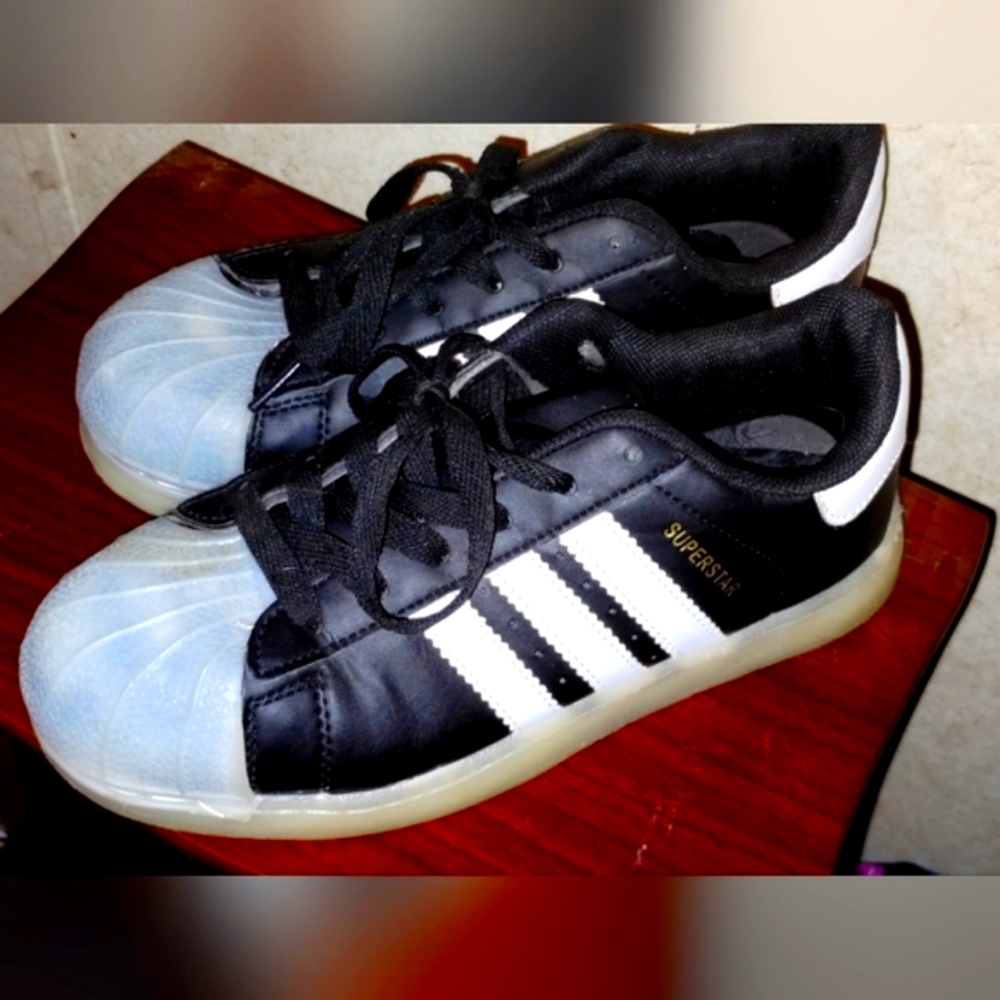 VERY RARE LED light up ADIDAS Superstars